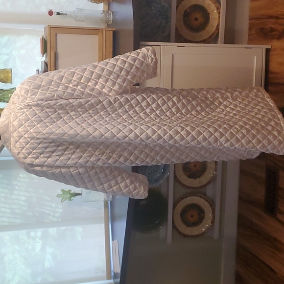 Vintage Robe - Picture 4 of 6